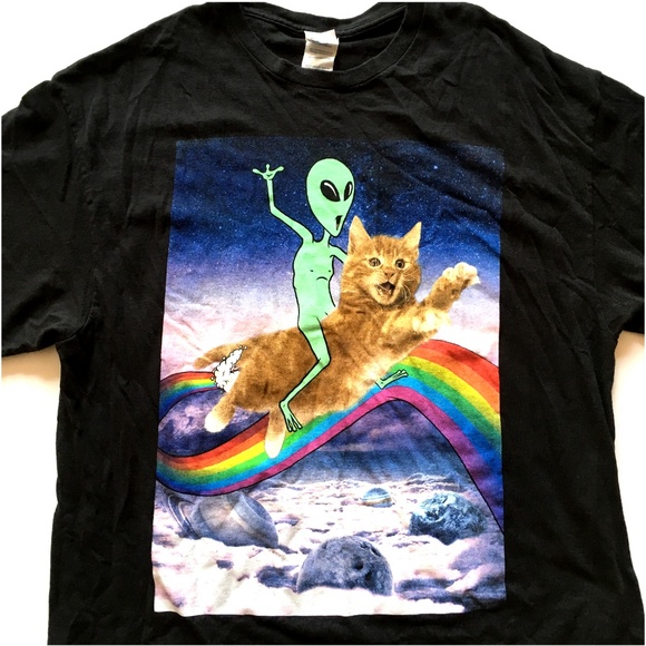 Delta Other - *3/$30* Alien & Space Cat on Rainbow Tee (unisex)
